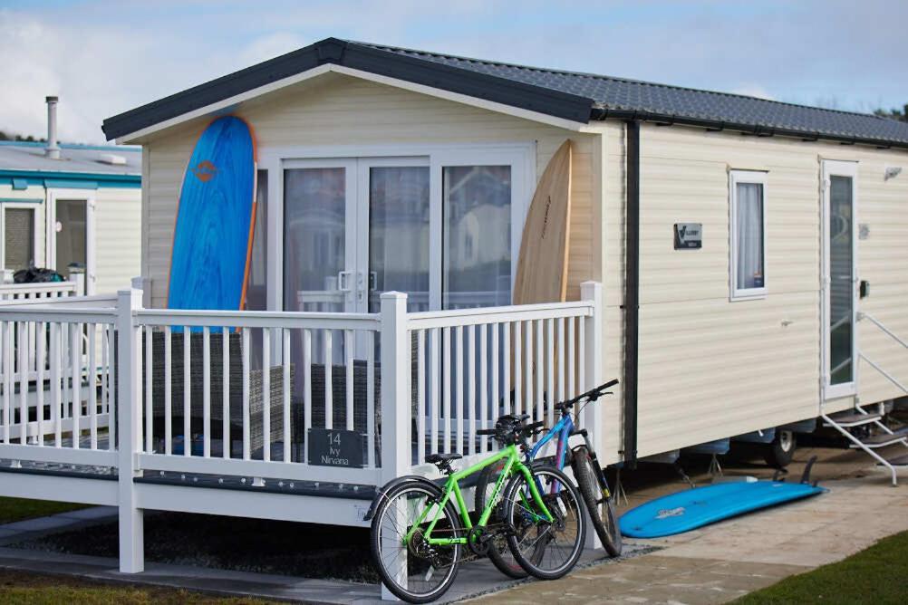 Nirvana Coastal Retreat Holiday Home Cayton Zewnętrze zdjęcie